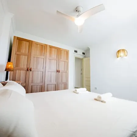 Vistamar, 3 Bedroom 50 Meters From The *